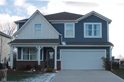 6955 Grassy Br Dr, Whitestown, IN 46075