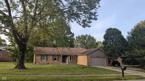 1320 Darby Ln, Indianapolis, IN 46260