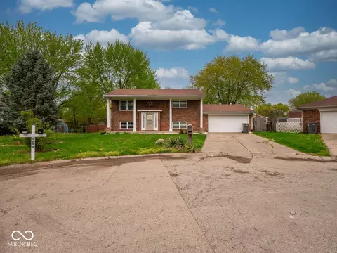 5625 Whirlaway Ct, Indianapolis, IN 46237