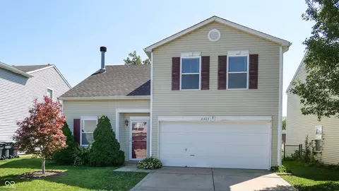 2363 Harvest Moon Dr, Greenwood, IN 46143