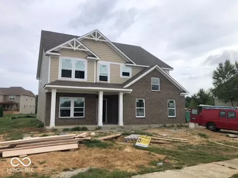6992 Pinnacle Dr, Columbus, IN 47201