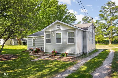 3272 Clover Dr, Plainfield, IN 46168 photo 2