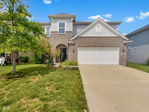 5766 Bluff View Ln, Whitestown, IN 46075