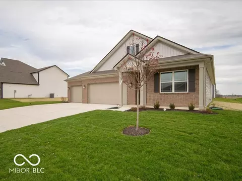 2261 Pine Valley Dr, Plainfield, IN 46168 photo 3