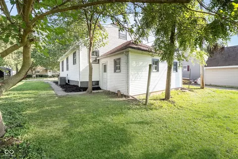 Exterior - 102 E 2nd St, Fowler, IN 47944 photo 2 of 3