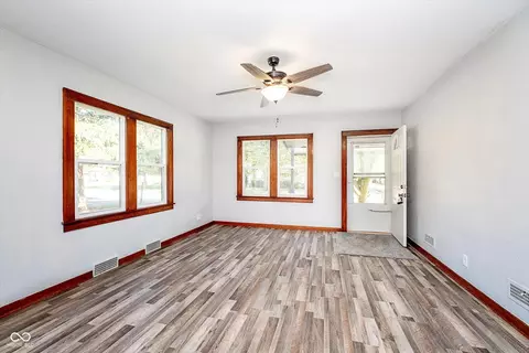 Living - 102 E 2nd St, Fowler, IN 47944 photo 1 of 4