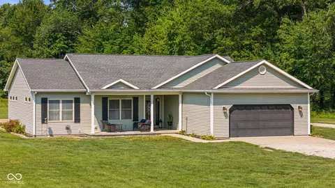 7895 S County Rd 925 W, Paris Crossing, IN 47270