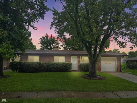 3320 Beacon Ct, Indianapolis, IN 46222