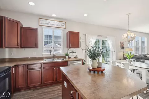 Kitchen - 12858 Thames Dr, Fishers, IN 46037 photo 3 of 5