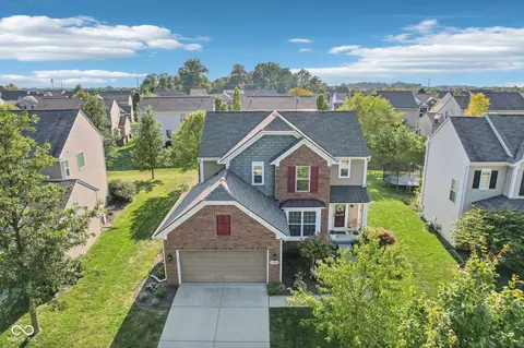 View/Area - 12858 Thames Dr, Fishers, IN 46037 photo 2 of 11