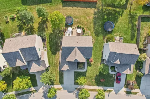 View/Area - 12858 Thames Dr, Fishers, IN 46037 photo 3 of 11