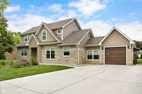 2204 Rainbow Dr, West Lafayette, IN 47906