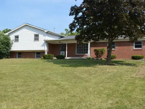 5826 Winston Dr, Indianapolis, IN 46226