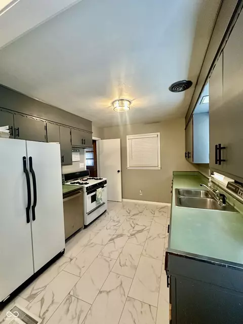 918 Orchard Dr, Covington, IN 47932 photo 18