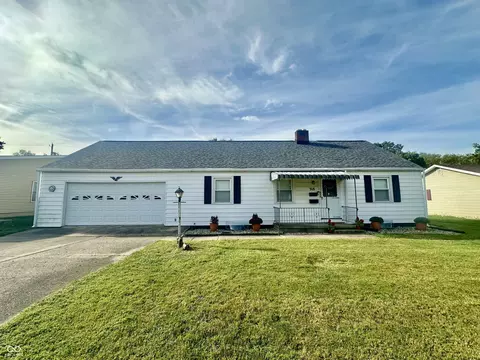 918 Orchard Dr, Covington, IN 47932