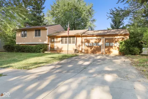1164 Commission Rd, Greenwood, IN 46142