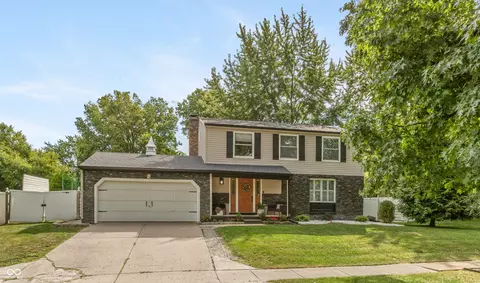 9401 Thornwood Dr, Indianapolis, IN 46250