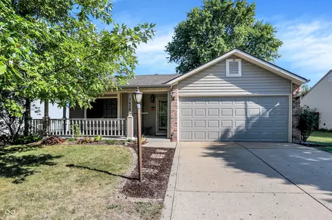 7420 Glensford Dr, Avon, IN 46123