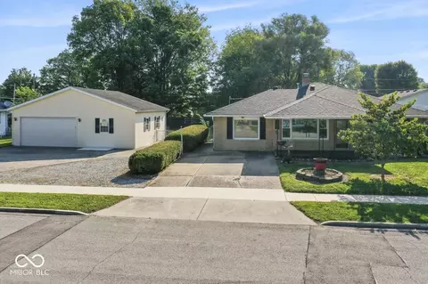222 Pearl St, Chesterfield, IN 46017