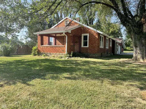 1411 E State Road 42, Cloverdale, IN 46120