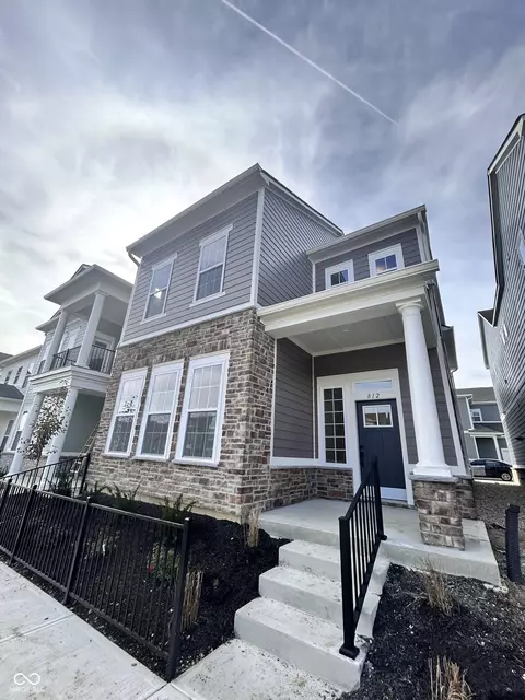 812 Templeton Dr, Carmel, IN 46032