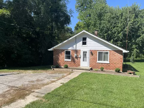 8200 Goat Hollow Rd, Martinsville, IN 46151