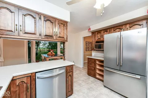 Kitchen - 1857 W 1000 S, Pendleton, IN 46064 photo 2 of 3