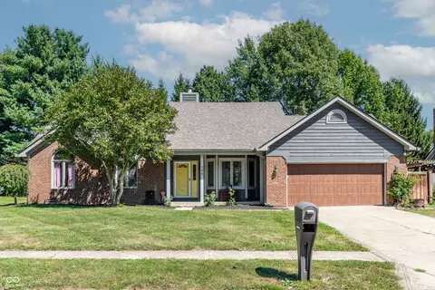 548 Sunset Dr, Noblesville, IN 46060