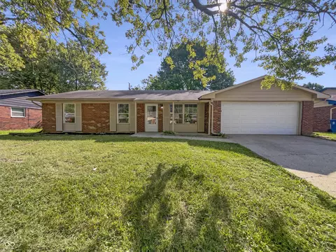 2529 Constellation Dr, Indianapolis, IN 46229