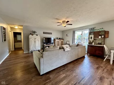 498 Redwood Dr, Pendleton, IN 46064 photo 9