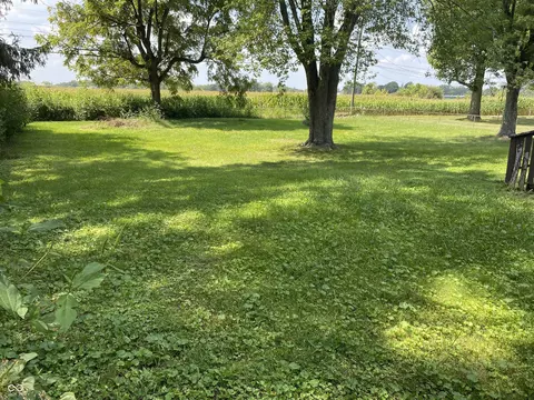 7209 S Woodrow Dr, Pendleton, IN 46064 photo 6