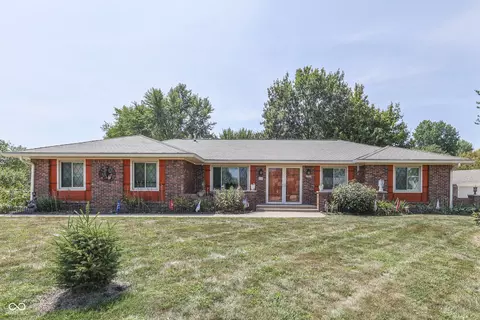 590 Pelenor Dr, Franklin, IN 46131