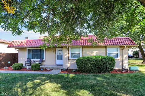 2773 Del Prado Dr, Indianapolis, IN 46227