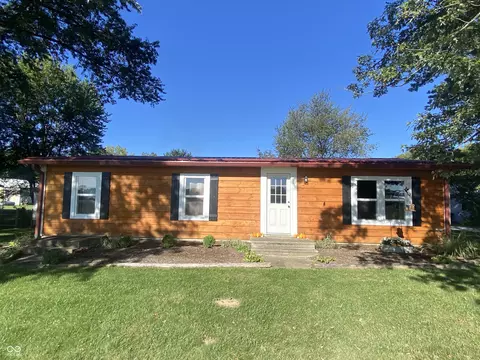 7422 N County Road 725 E, Bainbridge, IN 46105