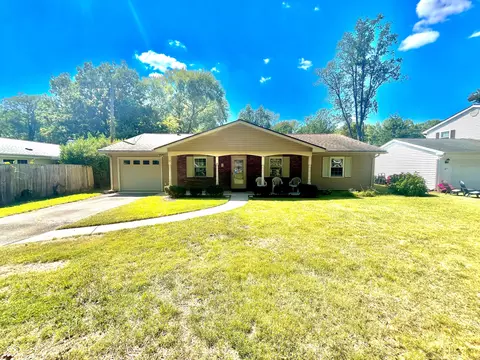 87 Heritage Dr, Terre Haute, IN 47803