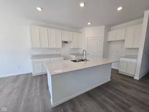 Kitchen - 662 Ballycastle Ct, Pendleton, IN 46064 photo 1 of 3