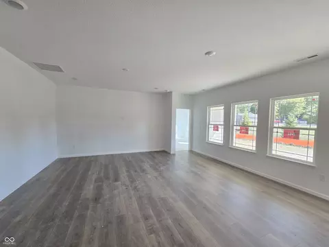 Living - 662 Ballycastle Ct, Pendleton, IN 46064 photo 1 of 1