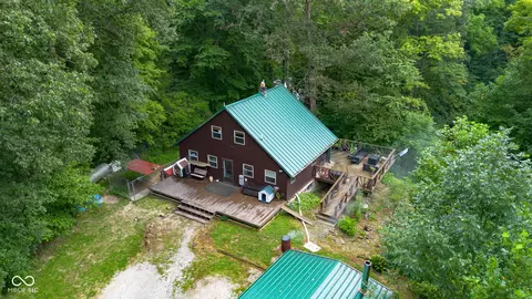 1980 Clark Rd, Spencer, IN 47460