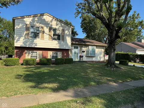 3053 Desoto Way, Columbus, IN 47203