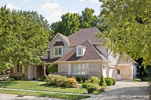 11967 Dubarry Dr, Carmel, IN 46033