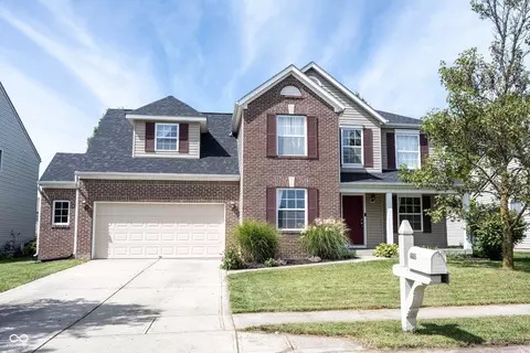 18805 Edwards Grove Dr, Noblesville, IN 46062