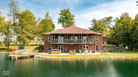 6613 E Us Highway 36, Bainbridge, IN 46105