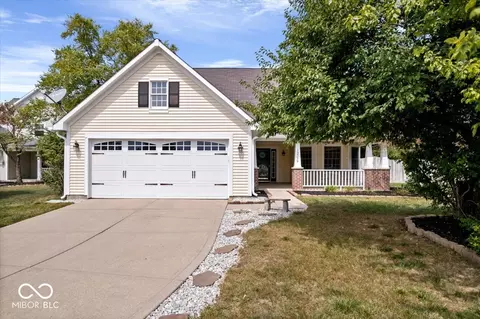 13759 Indigo Ln, Fishers, IN 46038