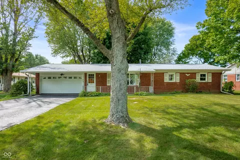 473 Woodview Dr, Noblesville, IN 46060