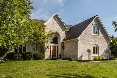 1604 Old Mill Cir, Carmel, IN 46032