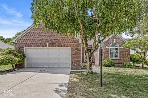 7213 Pymbroke Cir, Fishers, IN 46038