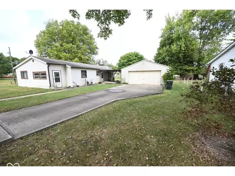 1114 Hendricks Ave, Shelbyville, IN 46176