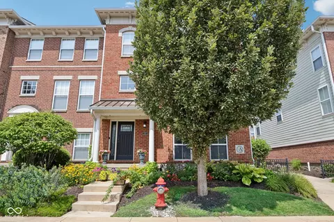 6320 Central Blvd, Whitestown, IN 46075