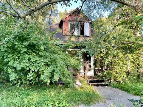 2127 N 24th St, Terre Haute, IN 47804