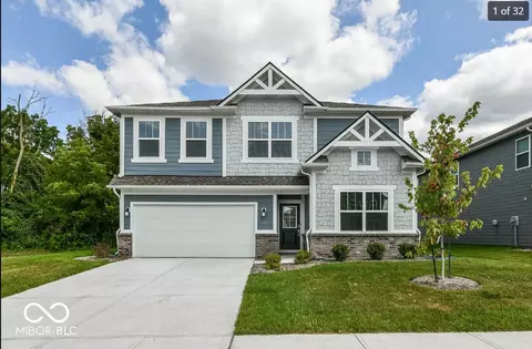 1064 Sunderland Dr, Greenwood, IN 46143